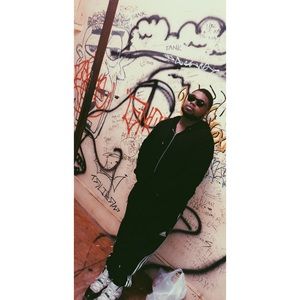 Meet your Posher, Zach